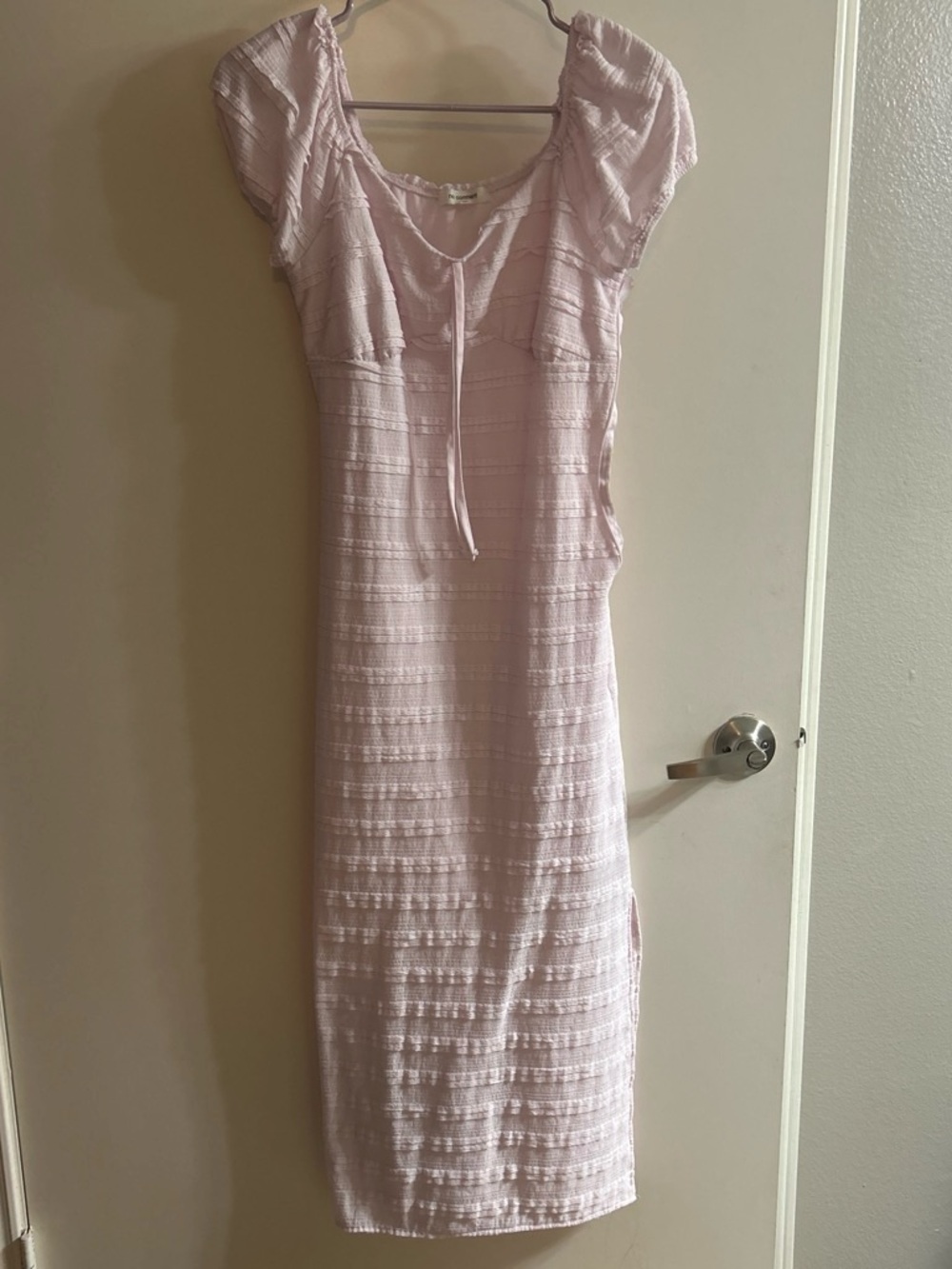 Light Pink Midi Dress with Scoop Neck and Tie Detail